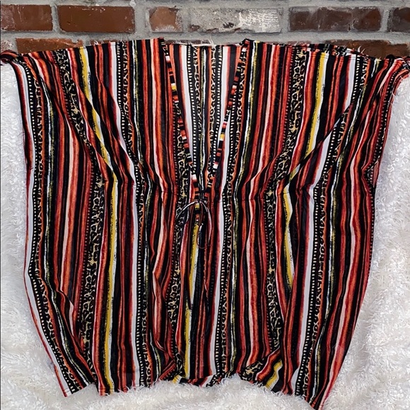 Bold color and animal print swimsuit coverup - Picture 4 of 7